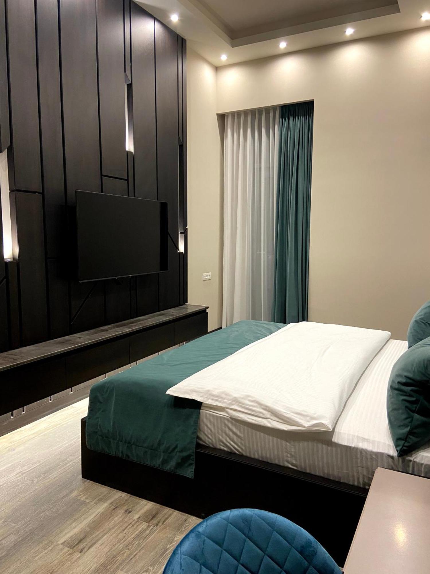 Soho Hotel City Centre エレバン 部屋 写真